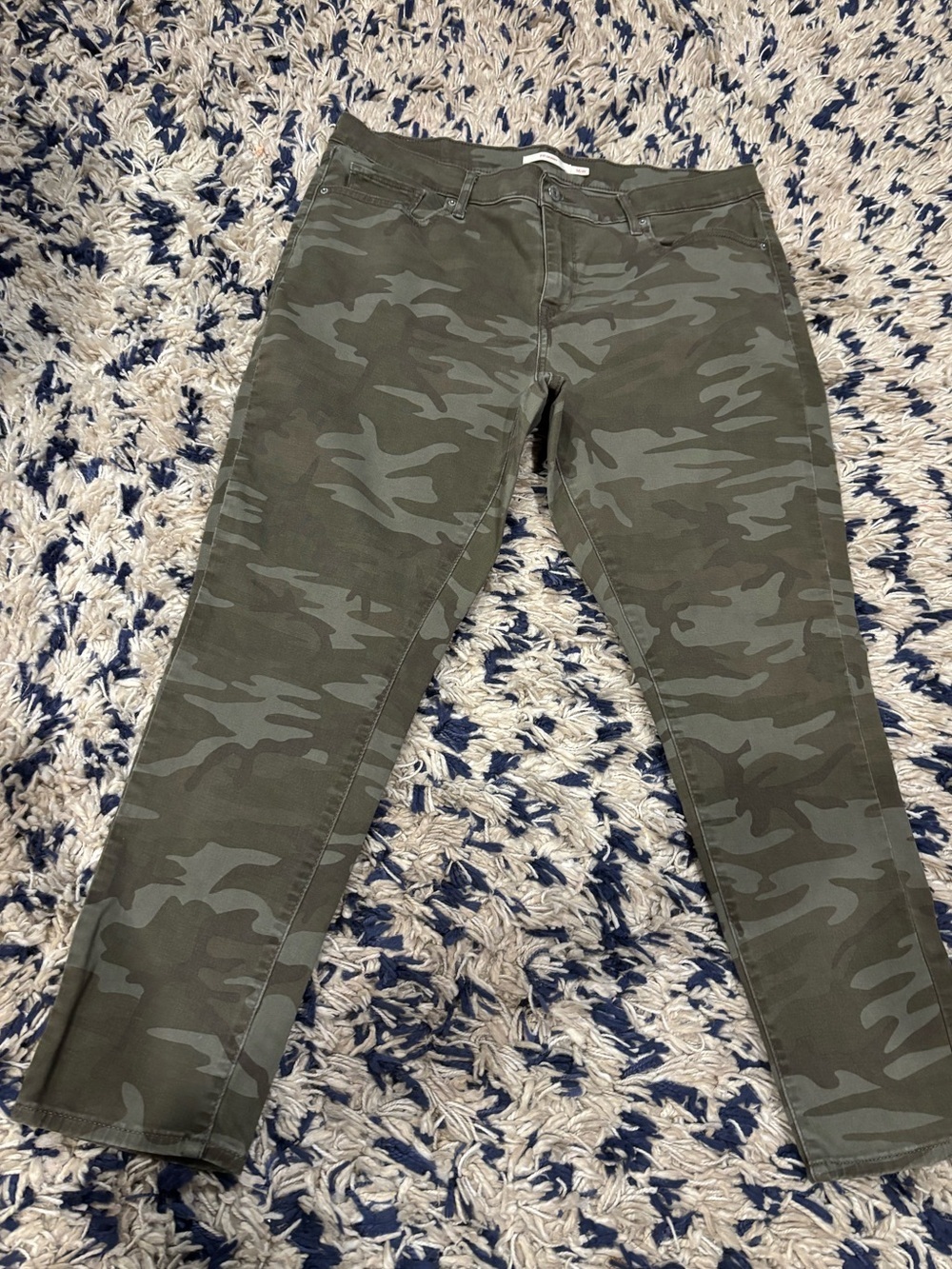 Levi's skinny 711 Women's Camo Skinny Jeans - Olive Green size 16W